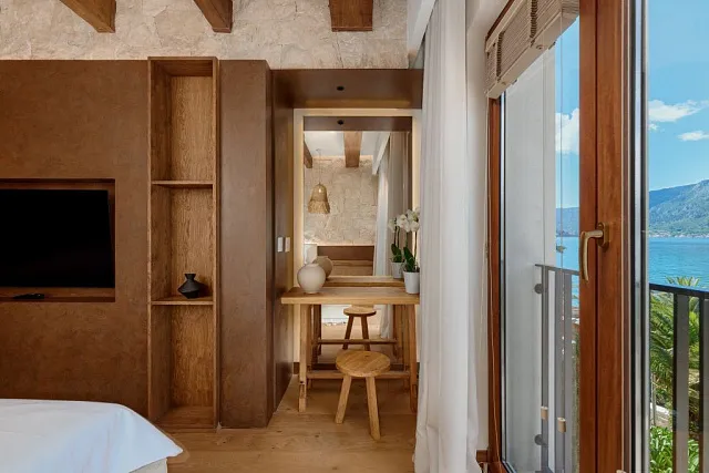Exclusive 5★ Boutique Hotel and Luxury Seafront Villa in Kotor, Dobrota  — photo 19